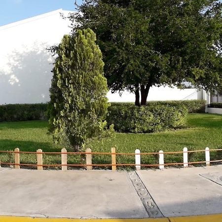 Airport Short & Long Term Express Almeria X Monterrey Zewnętrze zdjęcie